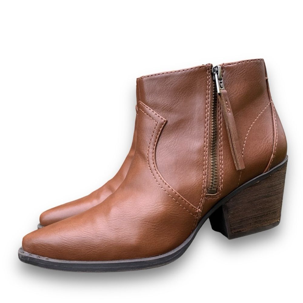 Women's Tan Leather Ankle Boot with Side Zip